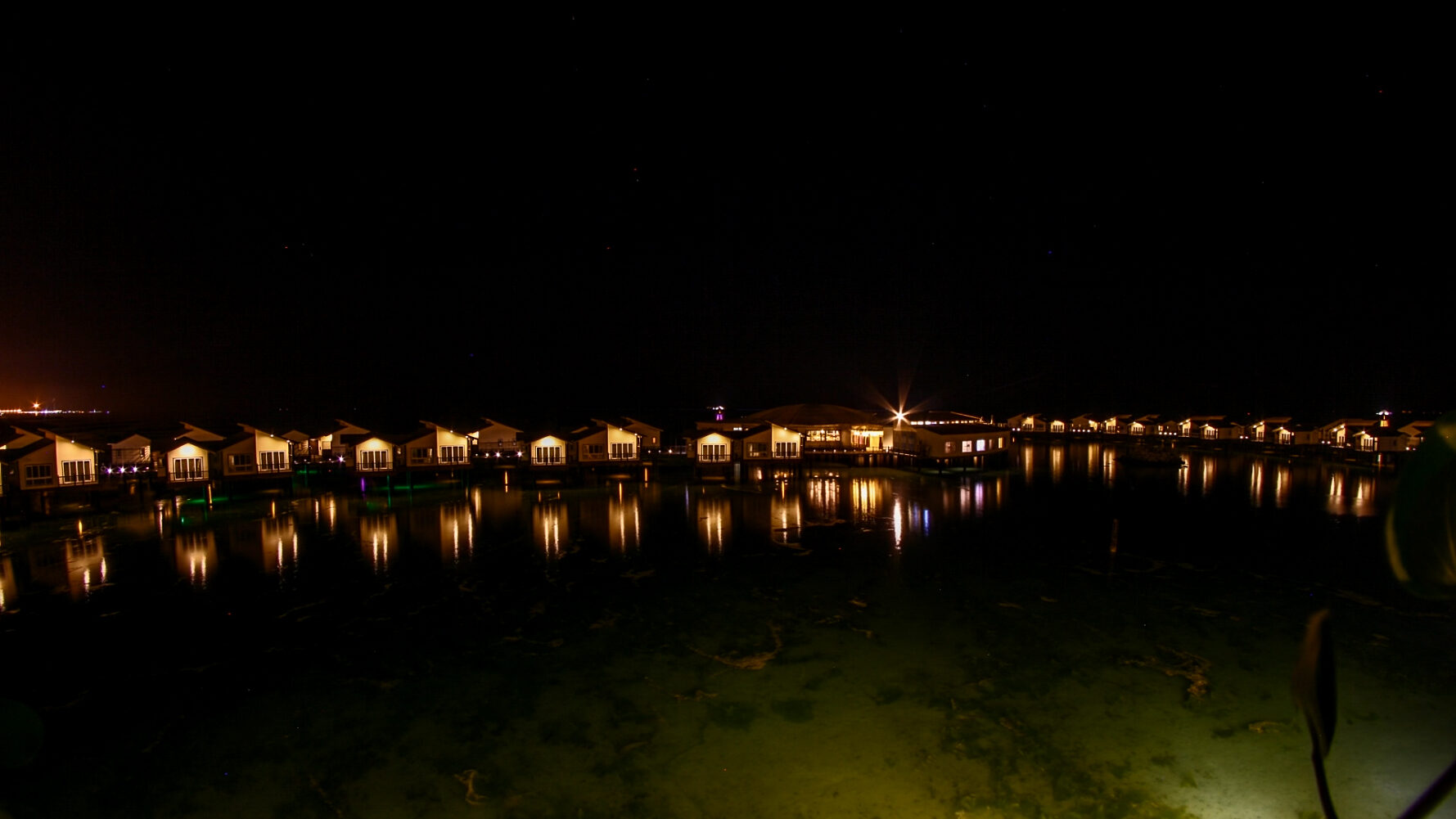 فضای داخلی هتل ترنج